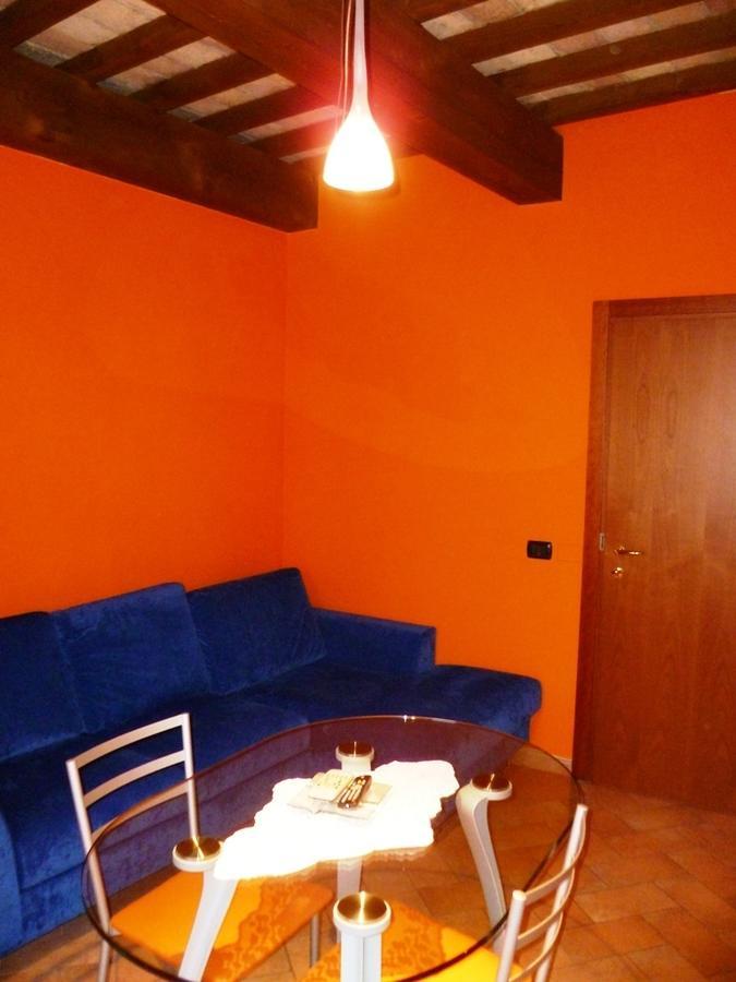 Hotel Santa Chiara SantʼAngelo in Vado Δωμάτιο φωτογραφία